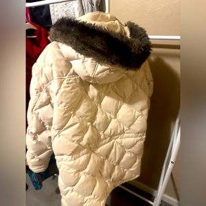Lauren Ralph Lauren Cream Down Coat with detachable hood.  Like New, Size Medium